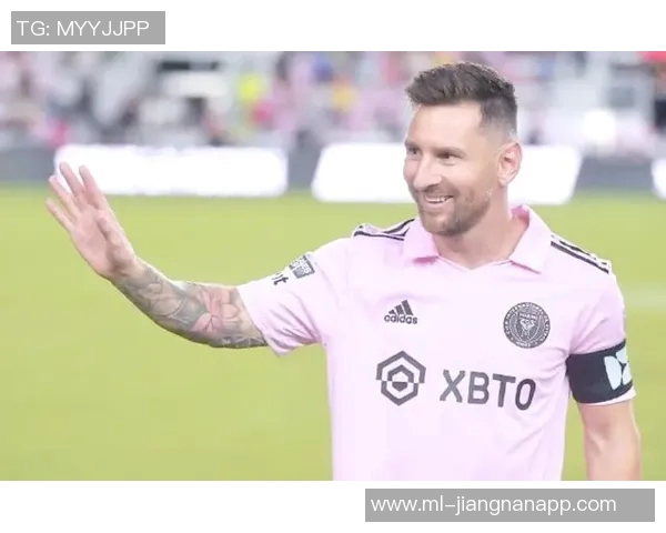 梅西备战美职联总决赛最后一练展示训练装备期待精彩对决 梅西备战美职联总决赛最后一练展示训练装备期待精彩对决